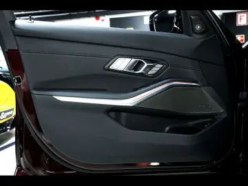 BMW M3 COMPETITION BERLINE MADEIRA RED INDIVIDUAL