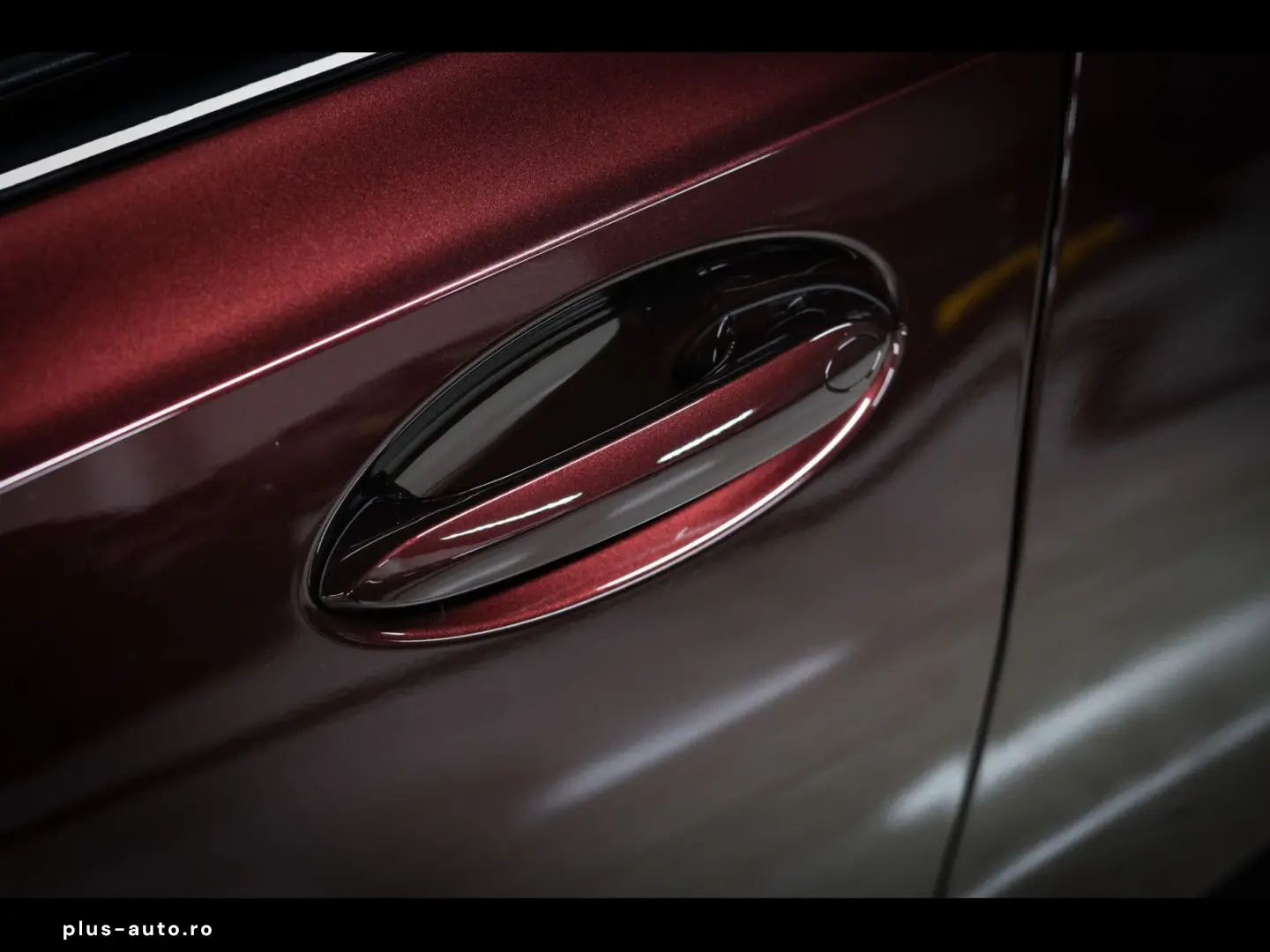 BMW M3 COMPETITION BERLINE MADEIRA RED INDIVIDUAL