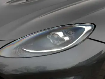 ASTON MARTIN DBX 707 Xenon Grey Onyx Black