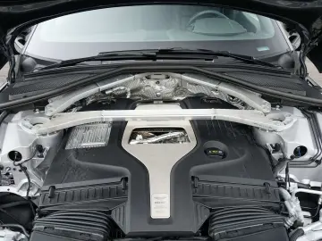 ASTON MARTIN DBX 707 Xenon Grey Onyx Black