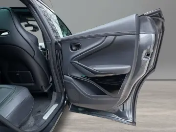 ASTON MARTIN DBX 707 Xenon Grey Onyx Black