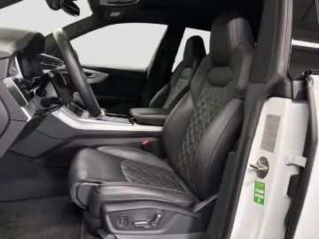 AUDI Q8 50 TDI quattro