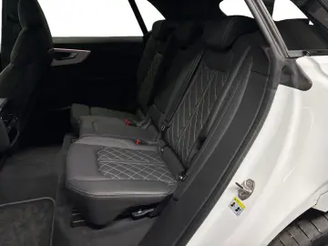 AUDI Q8 50 TDI quattro