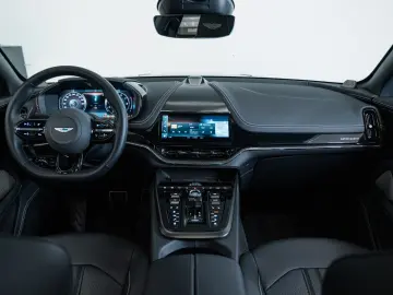 ASTON MARTIN 4.0 V8 DBX707 2025 Full Options
