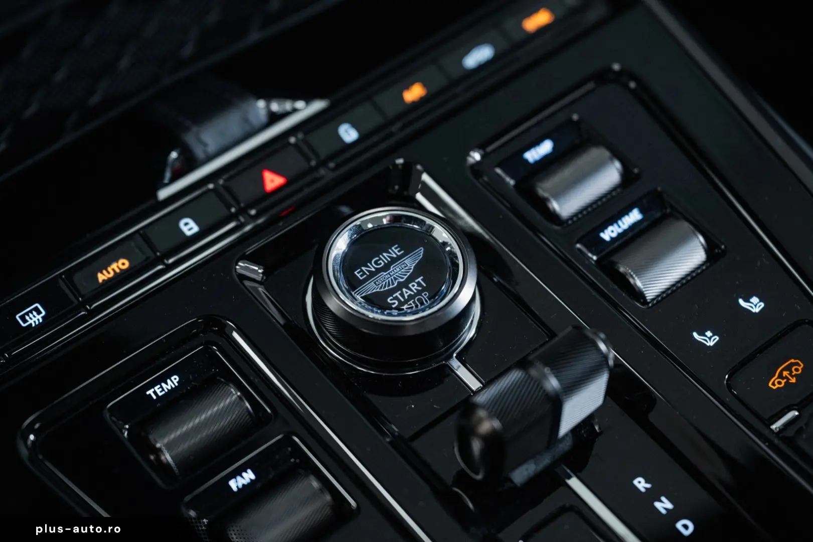 ASTON MARTIN 4.0 V8 DBX707 2025 Full Options