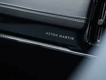 ASTON MARTIN 4.0 V8 DBX707 2025 Full Options