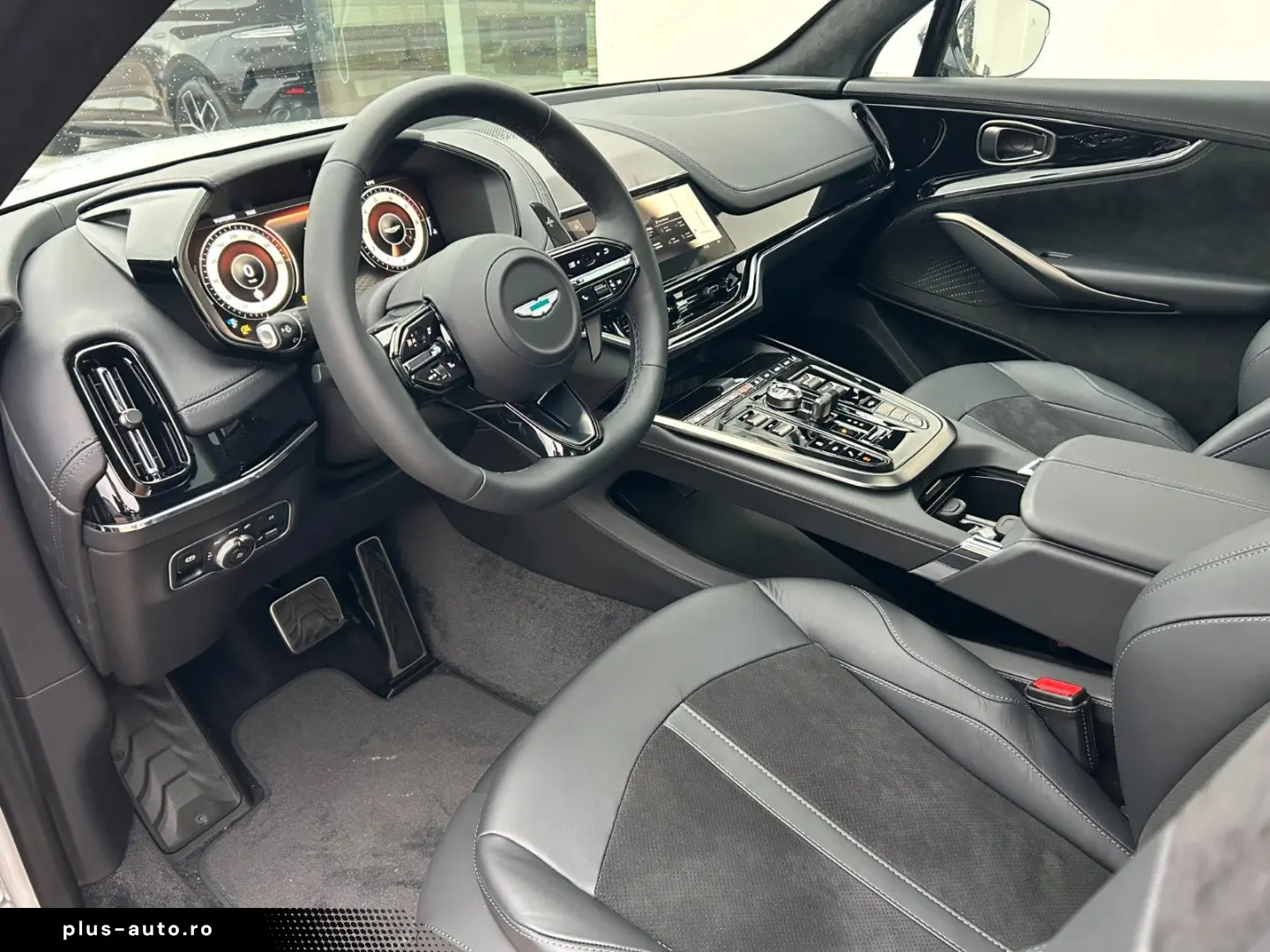 ASTON MARTIN DBX 4.0 V8 DBX707   Lunar White