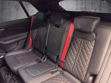 AUDI Q8 50 TDI quattro S line AHK Laserlicht Pano