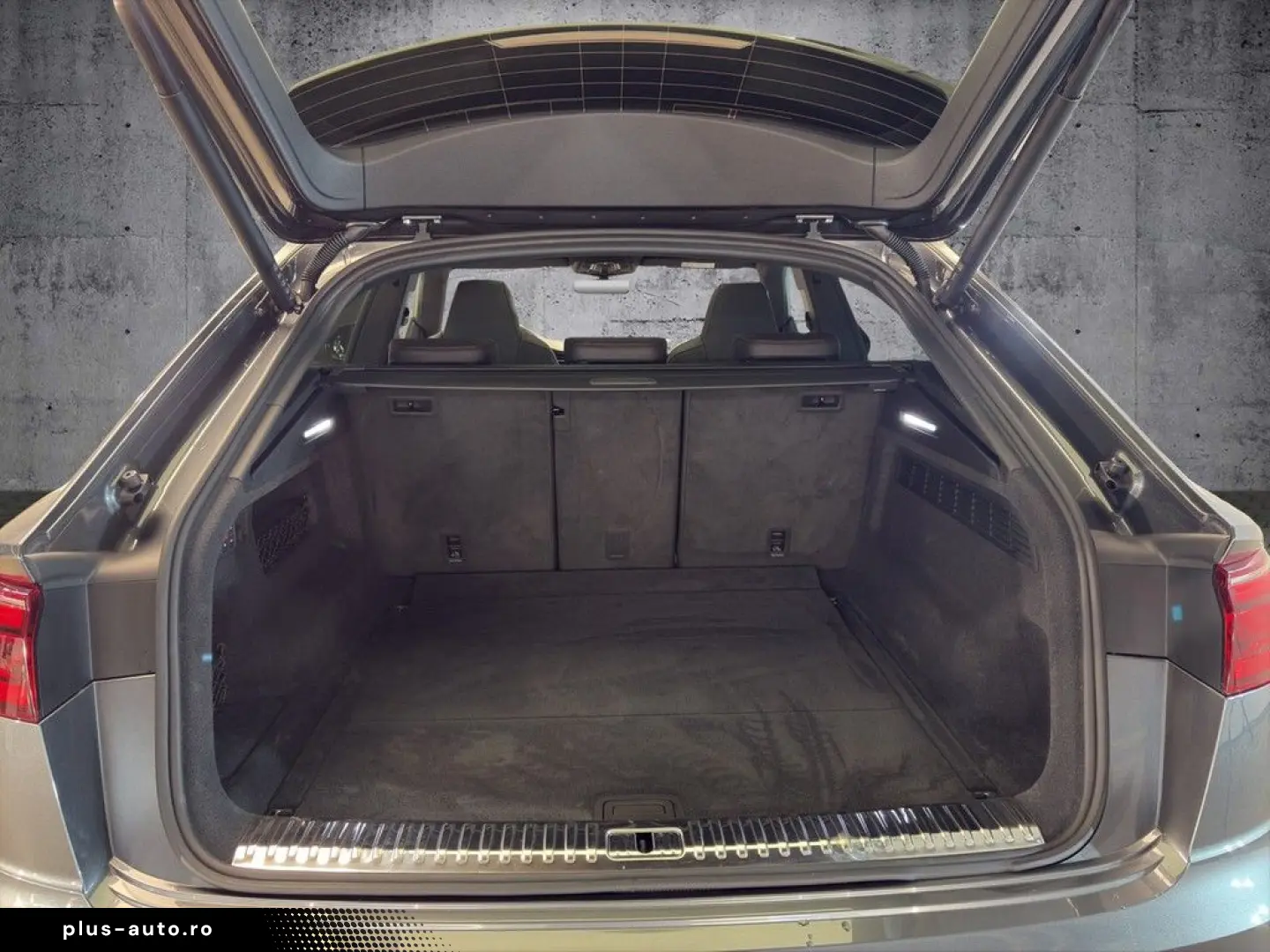 AUDI Q8 50 TDI quattro S line AHK Laserlicht Pano