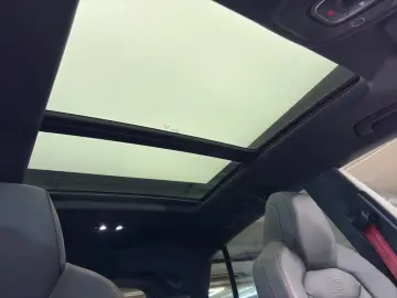 AUDI Q8 50 TDI quattro S line AHK Laserlicht Pano