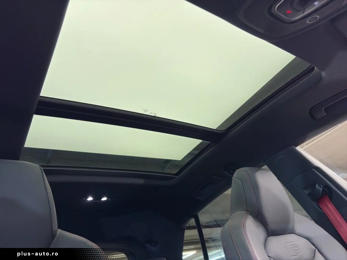 AUDI Q8 50 TDI quattro S line AHK Laserlicht Pano