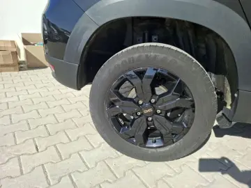 DACIA DUSTER 1.5 Blue dCi 115CP Extreme 4WD