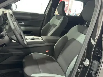 DACIA BIGSTER 1.8 Hybrid 155 Extreme