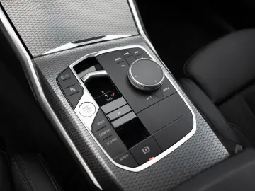 BMW 320d M-Sport FACEL. LED ACC NAVI H K KAMERA SHZ