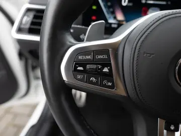 BMW 320d M-Sport FACEL. LED ACC NAVI H K KAMERA SHZ