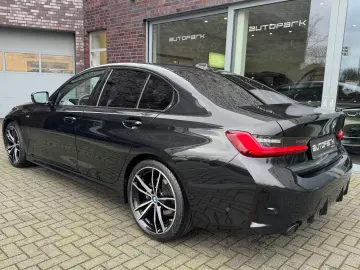 BMW 320dxDrive Lim M Sport Innovation HUD DAProf h k