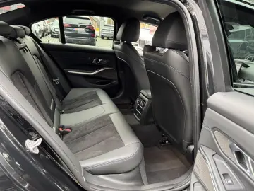 BMW 320dxDrive Lim M Sport Innovation HUD DAProf h k