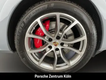 PORSCHE Cayenne S E-Hybrid Coupe Burmester HA-Lenkung