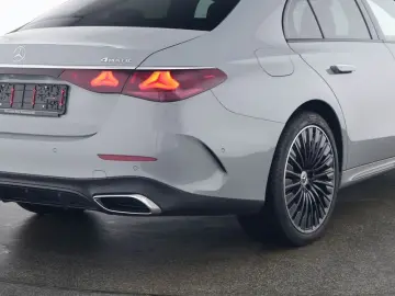 MERCEDES-BENZ E 300 de 4M AMG-PREM  SUPERSCREEN Nigh&hellip;