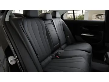 MERCEDES-BENZ E 300 de 4MATIC Limousine mit EQ Hybri&hellip;