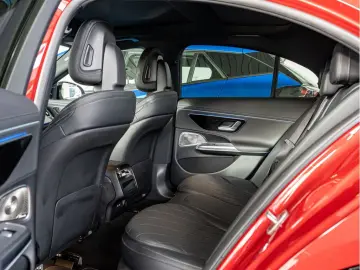 MERCEDES-BENZ E 300 de 4M AMG Sport Premium Distr. L&hellip;