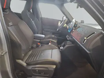 MINI John Cooper Works Countryman ALL4 20  H&K 360 Pa