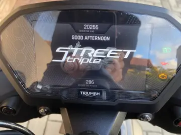 Triumph Street Triple 765 RS