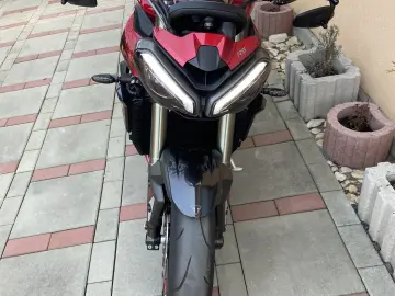 Triumph Street Triple 765 RS