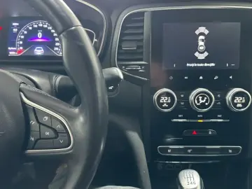 RENAULT MEGANE 1.3 TCe 159CP Intens