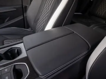 LAMBORGHINI Urus S 23  B&O PANO MASSAGE PARK-ASSIST ADP