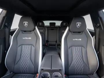 LAMBORGHINI Urus S 23  B&O PANO MASSAGE PARK-ASSIST ADP