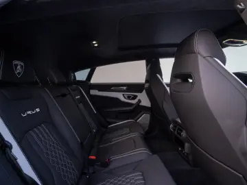 LAMBORGHINI Urus S 23  B&O PANO MASSAGE PARK-ASSIST ADP