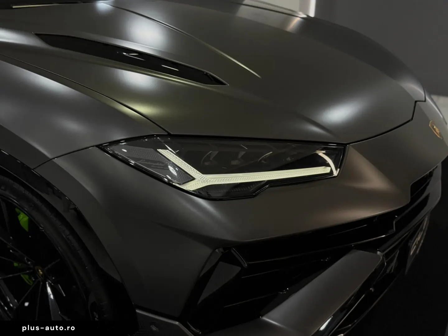 LAMBORGHINI Urus S StylePack CARBON 360 HUD 23ZOLL PANO SOFT