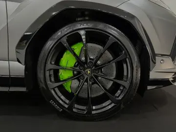 LAMBORGHINI Urus S StylePack CARBON 360 HUD 23ZOLL PANO SOFT