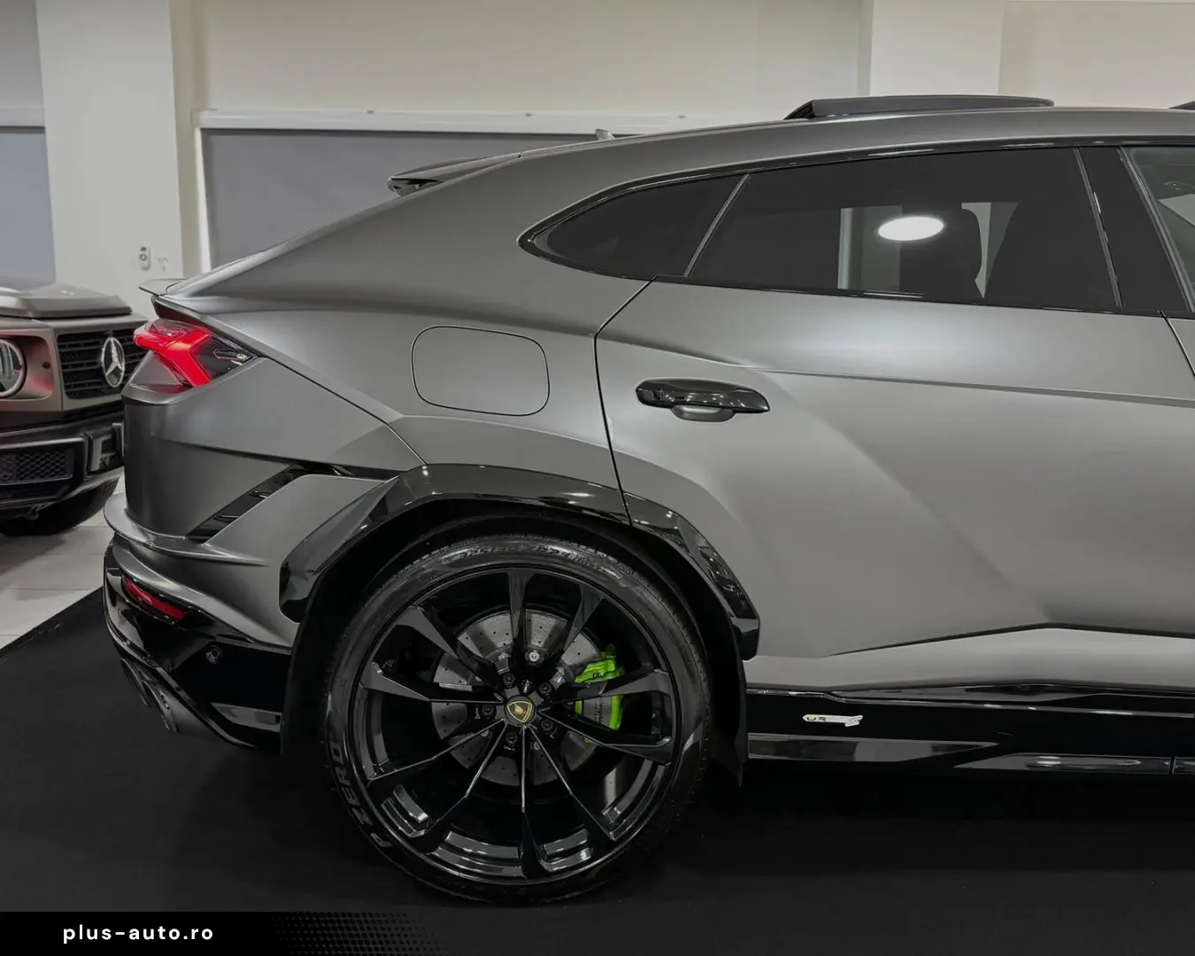 LAMBORGHINI Urus S StylePack CARBON 360 HUD 23ZOLL PANO SOFT