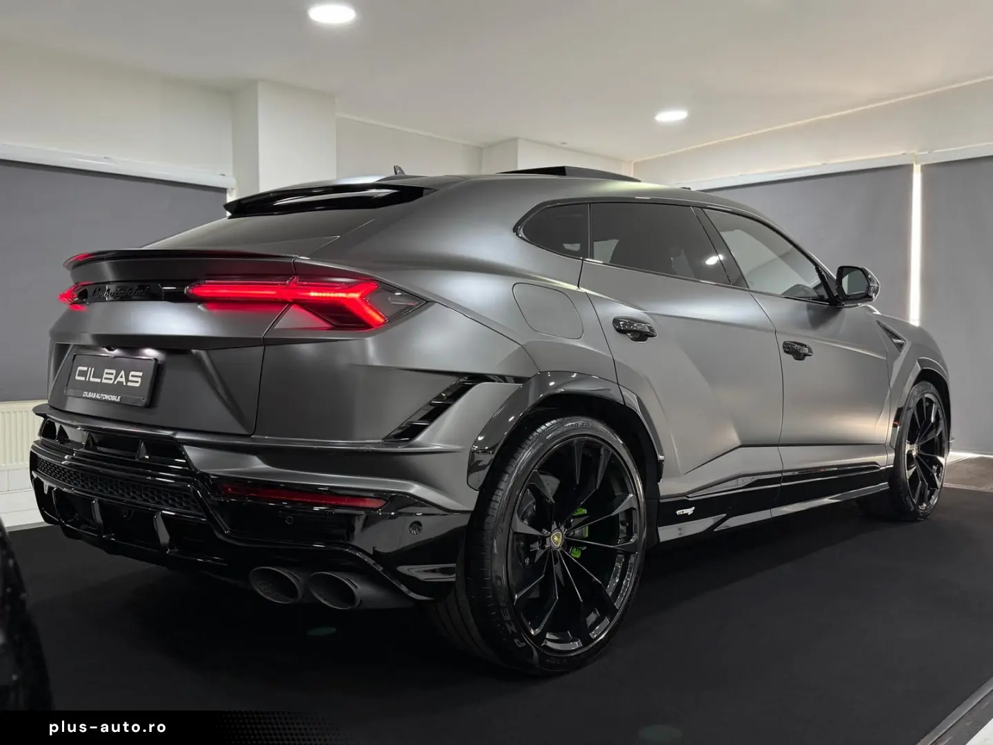 LAMBORGHINI Urus S StylePack CARBON 360 HUD 23ZOLL PANO SOFT