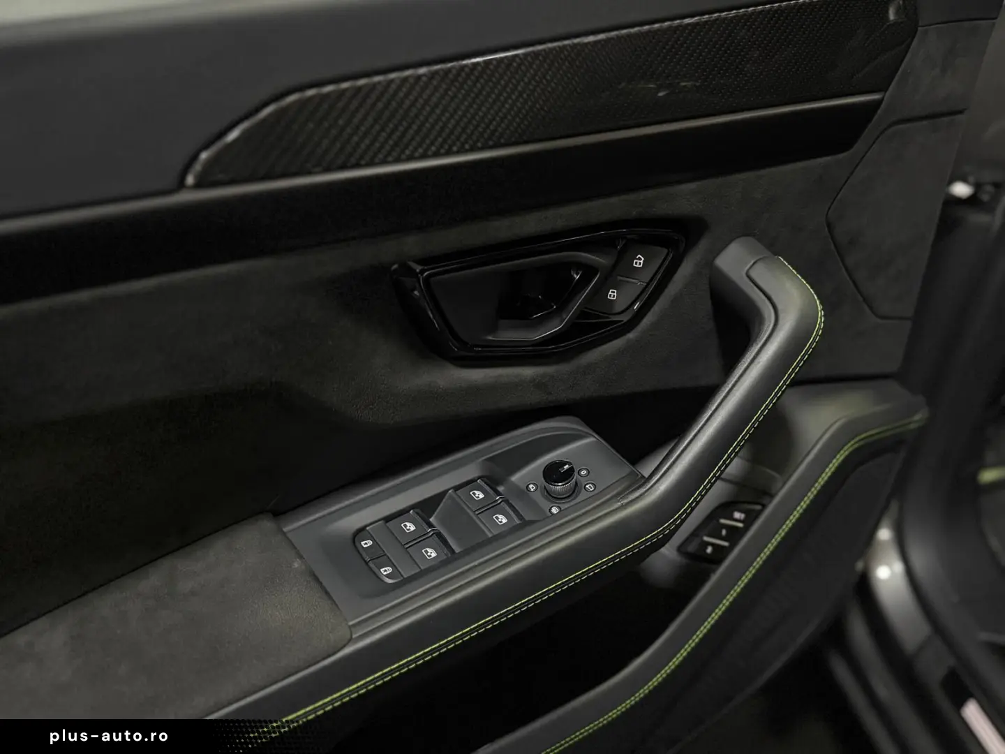 LAMBORGHINI Urus S StylePack CARBON 360 HUD 23ZOLL PANO SOFT