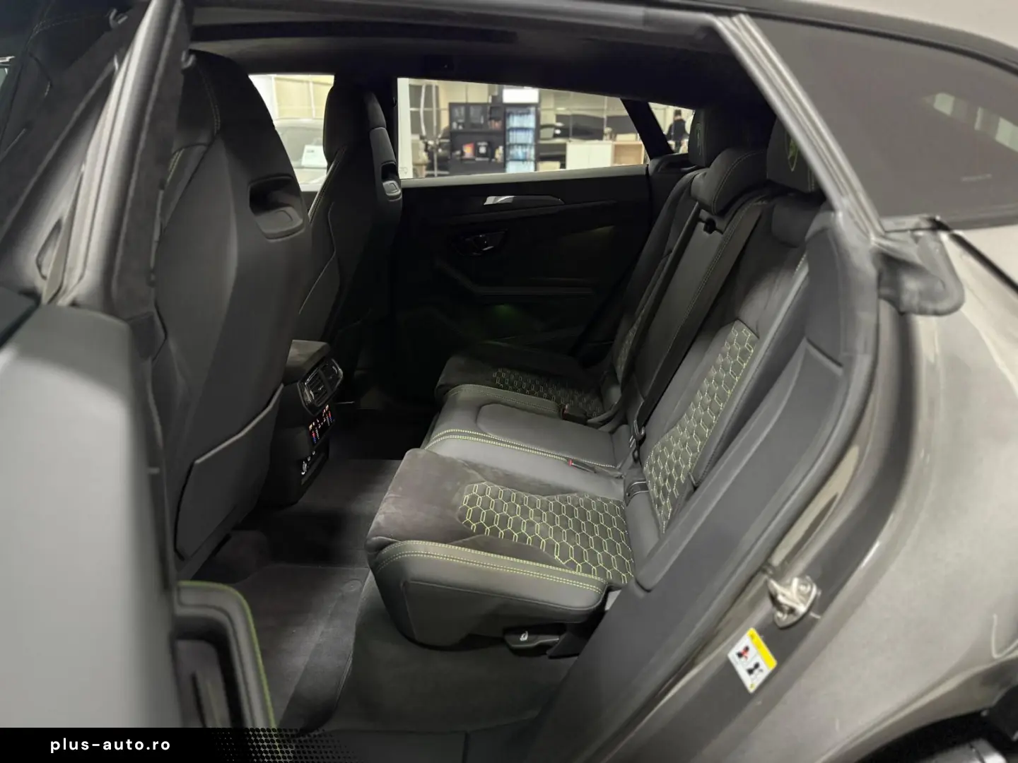 LAMBORGHINI Urus S StylePack CARBON 360 HUD 23ZOLL PANO SOFT