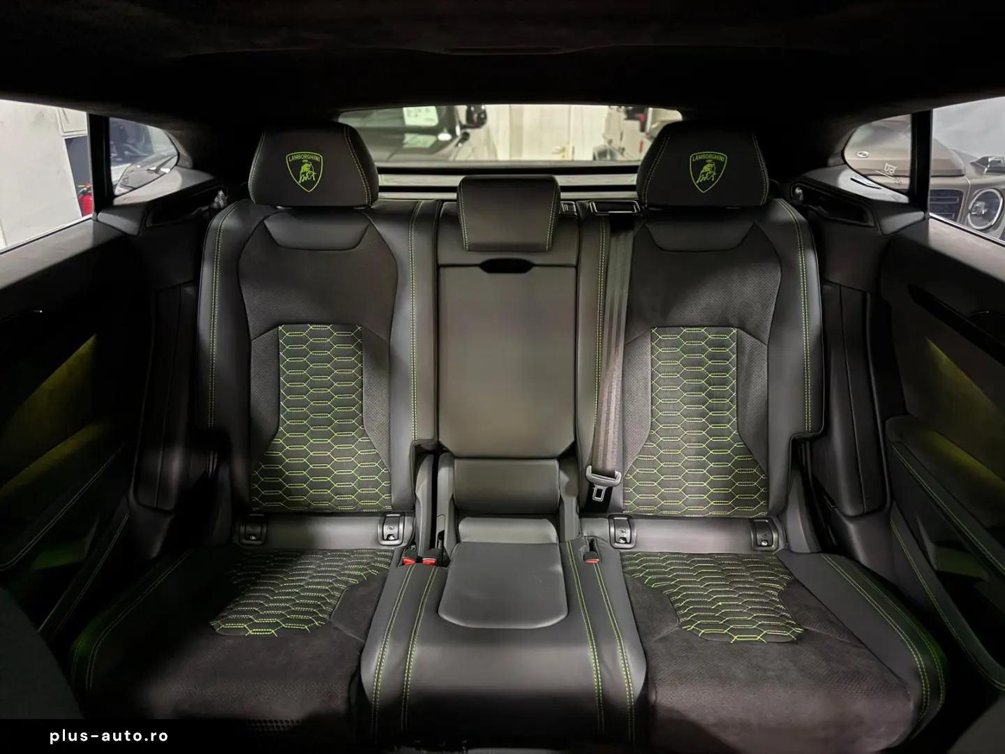 LAMBORGHINI Urus S StylePack CARBON 360 HUD 23ZOLL PANO SOFT