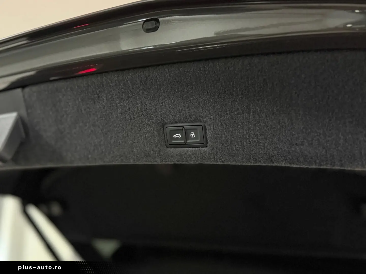 LAMBORGHINI Urus S StylePack CARBON 360 HUD 23ZOLL PANO SOFT