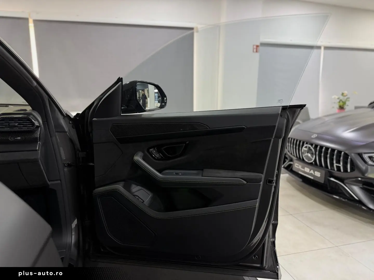 LAMBORGHINI Urus S StylePack CARBON 360 HUD 23ZOLL PANO SOFT