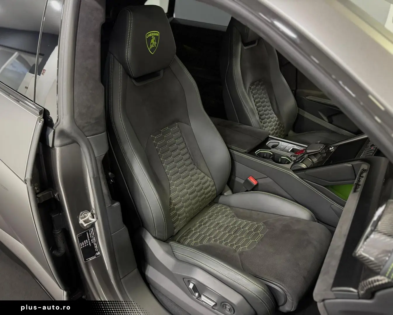 LAMBORGHINI Urus S StylePack CARBON 360 HUD 23ZOLL PANO SOFT