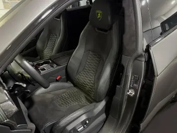 LAMBORGHINI Urus S StylePack CARBON 360 HUD 23ZOLL PANO SOFT