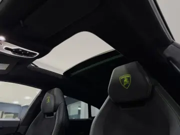 LAMBORGHINI Urus S StylePack CARBON 360 HUD 23ZOLL PANO SOFT