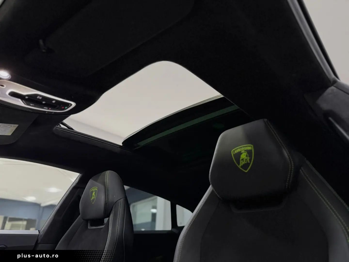 LAMBORGHINI Urus S StylePack CARBON 360 HUD 23ZOLL PANO SOFT