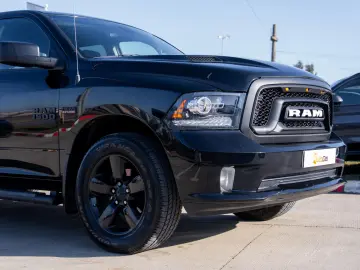 Dodge Ram RAM 1500 Classic
