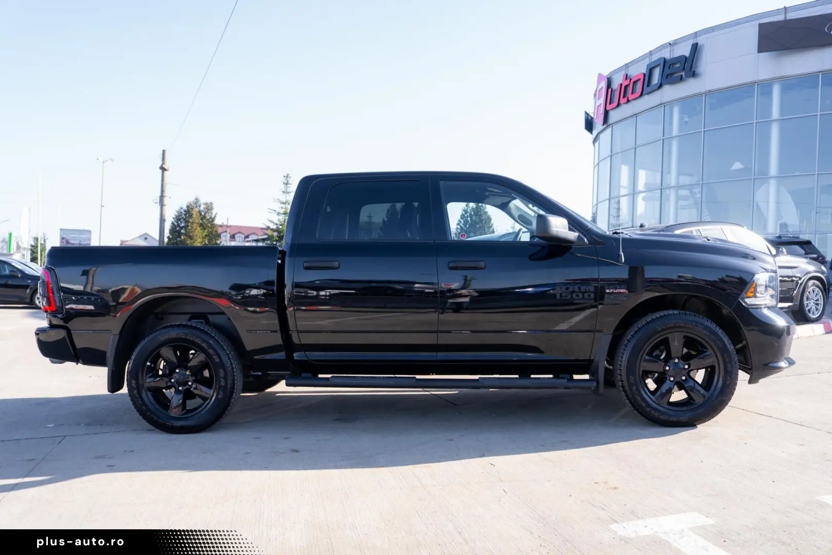 Dodge Ram RAM 1500 Classic