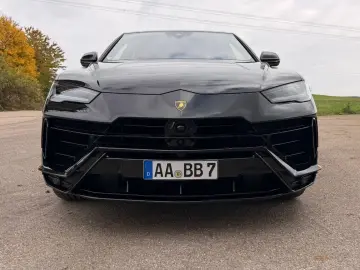 LAMBORGHINI Urus S Panorama 23Zoll Massage B&O