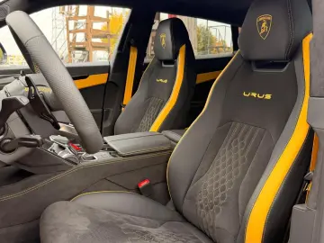 LAMBORGHINI Urus S Panorama 23Zoll Massage B&O