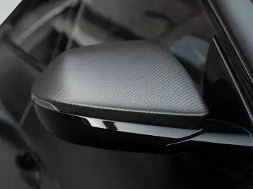 LAMBORGHINI Urus Graphite Capsule   Matt Paint   Carbon Pack